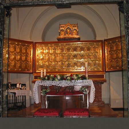Hotel Pension Alte Muehle Клостернойбург Экстерьер фото