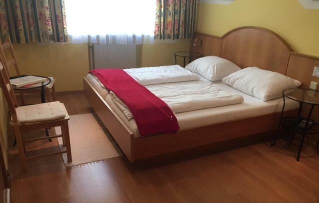 Hotel Pension Alte Muehle Клостернойбург Экстерьер фото